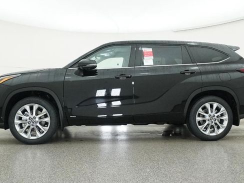 New 2026 Toyota Highlander Limited AWD/4WD image 22