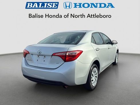 Used 2017 Toyota Corolla LE image 5