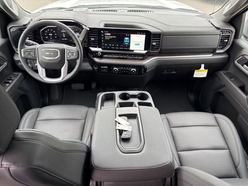 Used 2026 GMC Sierra 1500 SLT image 14