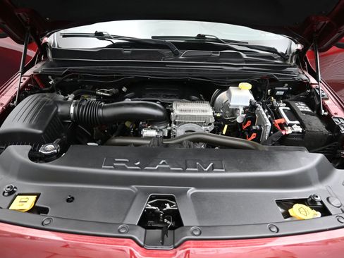 Used 2022 RAM 1500 Laramie w/ Sport Appearance Package image 8