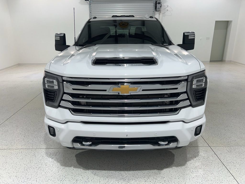 Used 2024 Chevrolet Silverado 3500 High Country AWD/4WD image 8