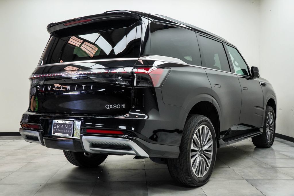 Used 2025 INFINITI QX80 Sensory AWD/4WD image 14