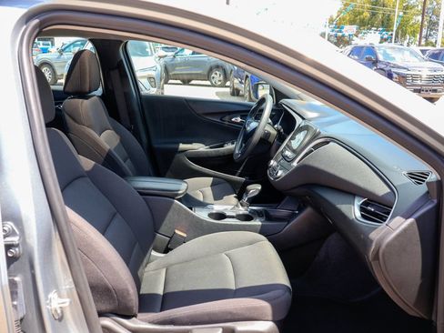 Used 2024 Chevrolet Malibu LT FWD image 8