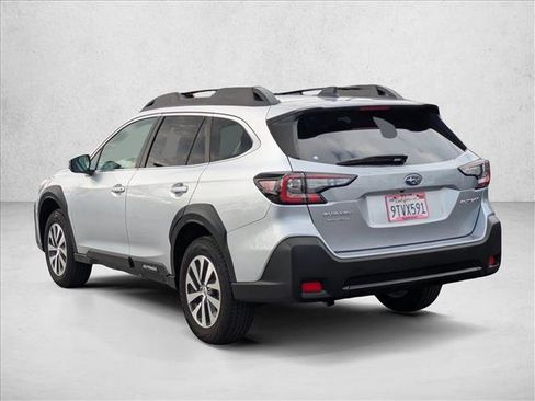 Certified 2025 Subaru Outback Premium image 7