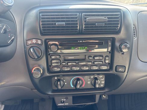 Used 2001 Ford Ranger XLT image 34