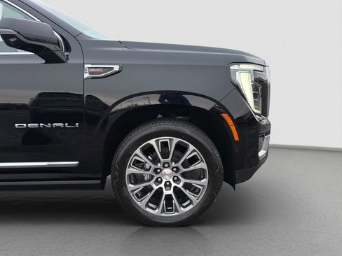 New 2026 GMC Yukon Denali w/ Sun & Power Step Package AWD/4WD image 23