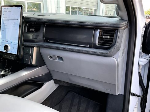 Used 2025 Ford F150 Lightning Flash image 22