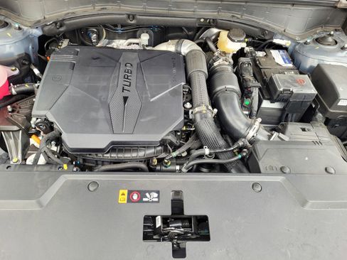 Used 2025 Hyundai Santa Fe Limited image 34