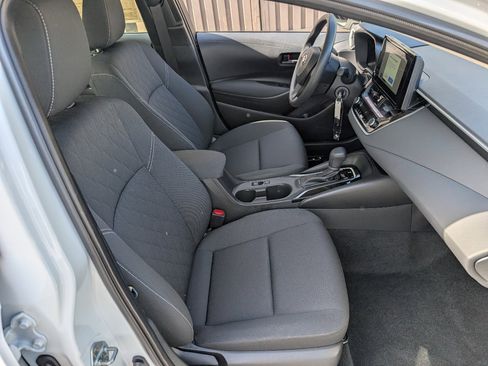 Used 2026 Toyota Corolla LE image 8