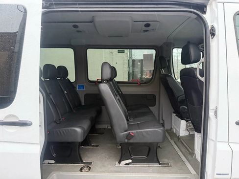 Used 2015 Mercedes-Benz Sprinter 2500 image 23