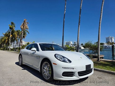 Used 2015 Porsche Panamera S image 1