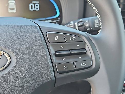 New 2025 Hyundai Venue Limited image 19