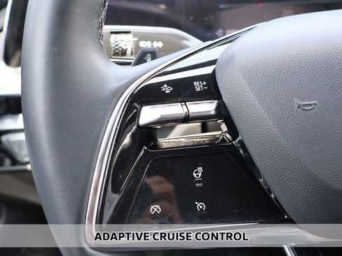 Used 2024 Cadillac Lyriq Sport RWD image 5