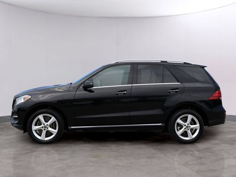 Used 2017 Mercedes-Benz GLE 350 4MATIC image 4