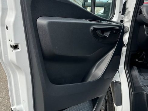 Used 2024 Mercedes-Benz Sprinter 3500 image 8