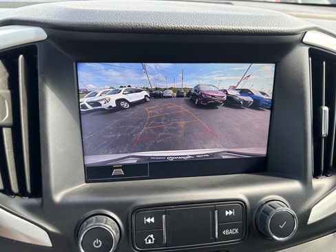 Used 2024 GMC Terrain SLT FWD image 20