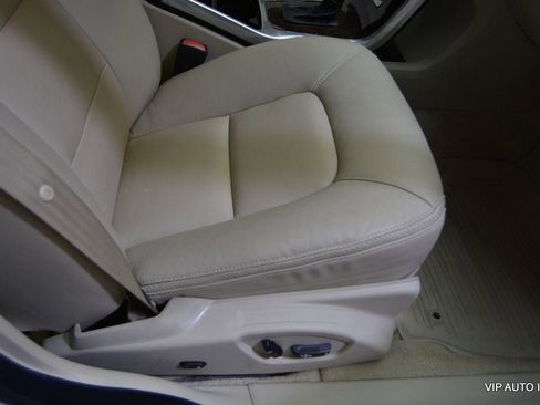 Used 2015 Volvo XC70 T5 Premier image 18