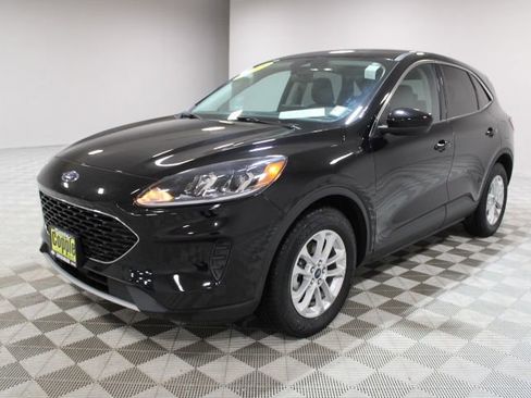 Used 2021 Ford Escape SE image 6