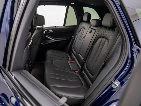 New 2026 BMW X5 M60i image 18