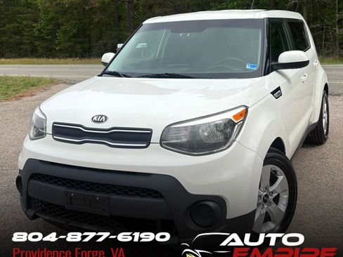 Used 2018 Kia Soul FWD image 1