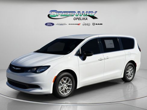 New 2026 Chrysler Voyager LX FWD image 5