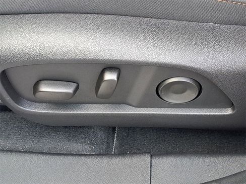 New 2026 Chevrolet Equinox ACTIV w/ Convenience Package III image 6