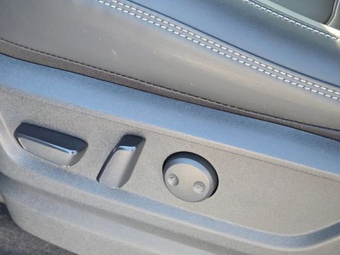 New 2026 Nissan Armada SL w/ Captain's Chari Seat Package image 25