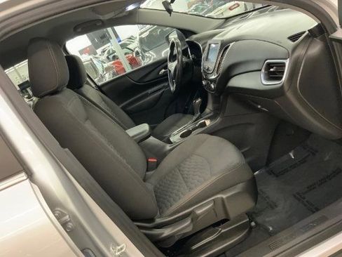 Used 2021 Chevrolet Equinox LT w/ Driver Convenience Package AWD/4WD image 14
