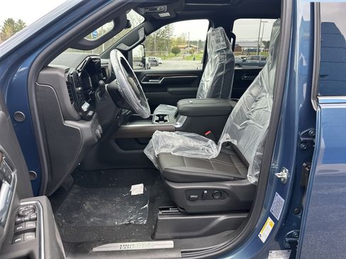 New 2026 Chevrolet Silverado 2500 High Country w/ High Country Premium Package AWD/4WD image 8