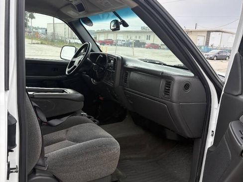 Used 2003 Chevrolet Silverado 2500 LS AWD/4WD image 7