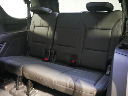 Used 2022 Chevrolet Tahoe RST w/ Luxury Package image 13