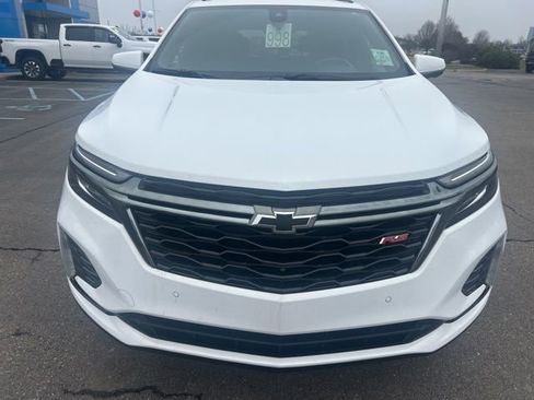 Used 2022 Chevrolet Equinox RS w/ Infotainment Package image 2