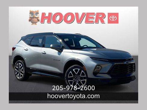 Used 2023 Chevrolet Blazer RS w/ Driver Confidence II Package FWD image 1