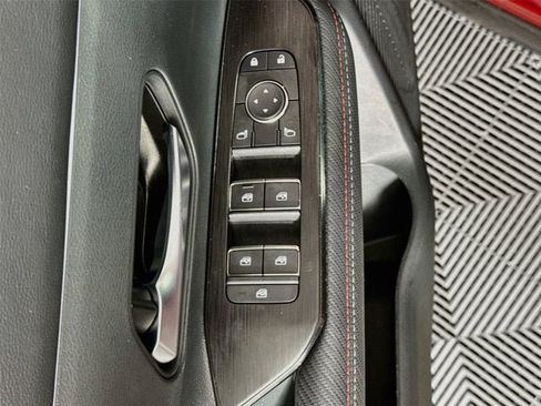 Certified 2026 Nissan Kicks SR w/ Cold Weather Package FWD image 18