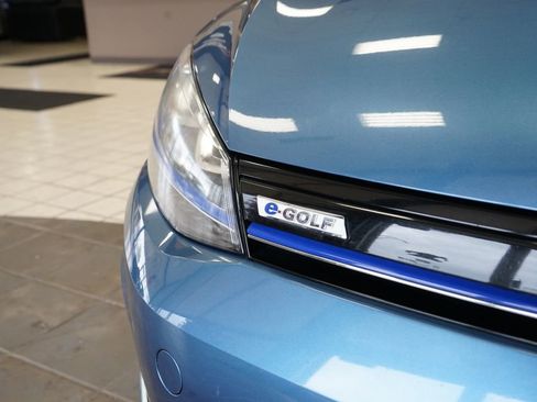 Used 2016 Volkswagen e-Golf SEL Premium image 19