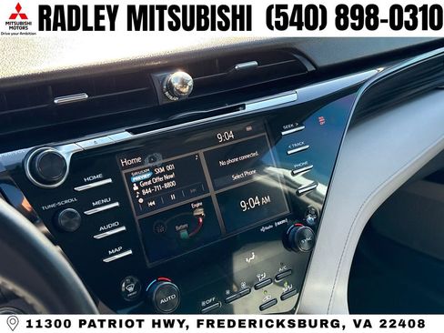 Used 2020 Toyota Camry XLE FWD image 11