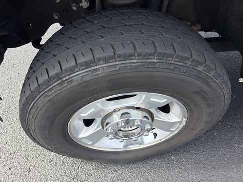 Used 2015 Ford F250 XLT w/ XLT Value Package AWD/4WD image 10