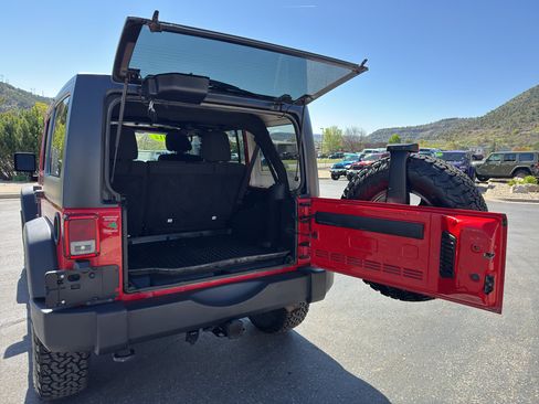 Used 2012 Jeep Wrangler Unlimited Sport AWD/4WD image 9