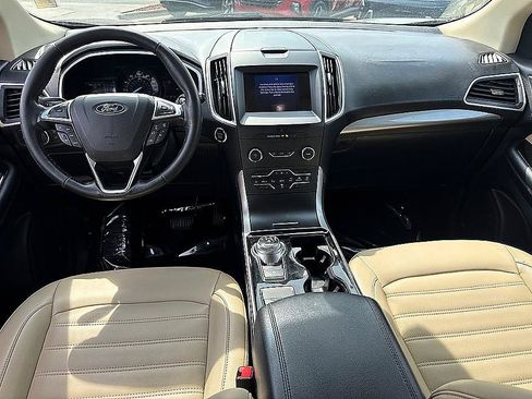Used 2019 Ford Edge SEL w/ Equipment Group 201A FWD image 9