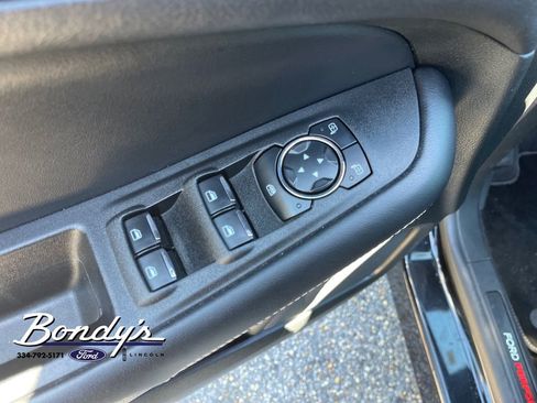 Used 2023 Ford Edge ST image 10