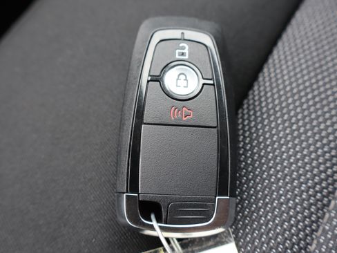 Used 2024 Ford Edge SE w/ Black Appearance Package AWD/4WD image 26