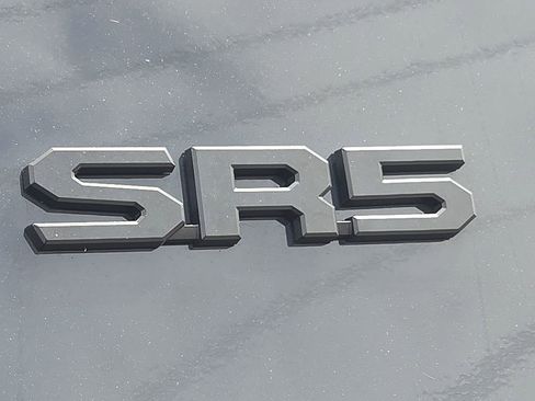 New 2026 Toyota 4Runner SR5 AWD/4WD image 10