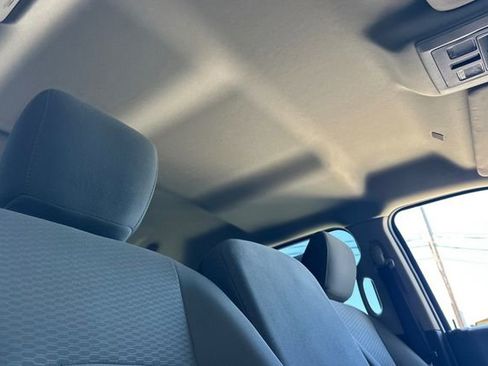Used 2019 RAM 1500 Classic SLT AWD/4WD image 18