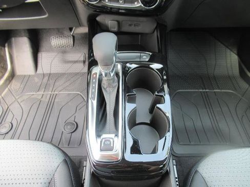 New 2025 Chevrolet Trax LT w/ Driver Confidence Package image 21