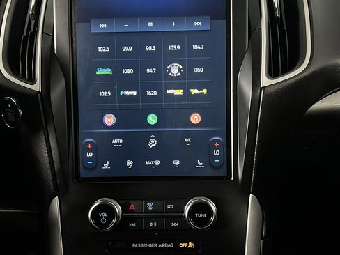 Used 2024 Ford Edge SEL w/ Convenience Package image 17