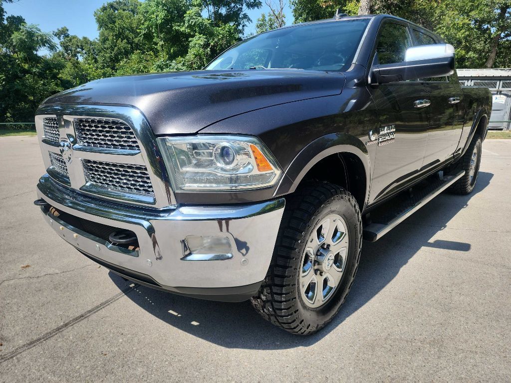 Used 2016 RAM 2500 Laramie AWD/4WD image 3