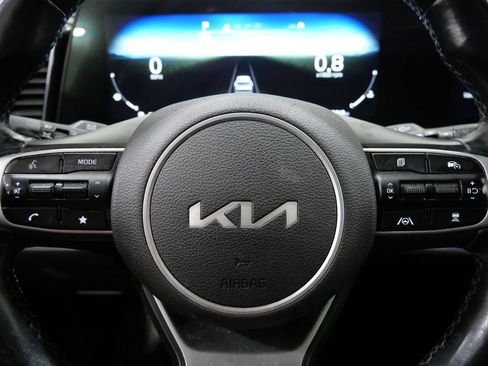 Used 2023 Kia Sportage SX image 16