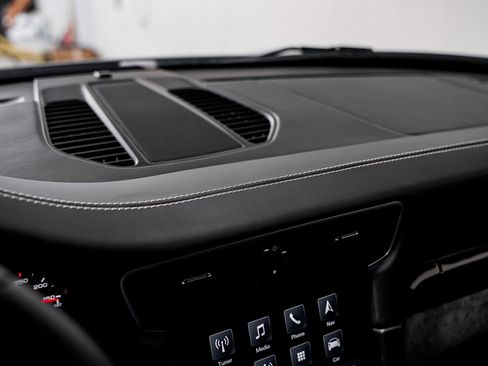 Used 2018 Porsche 911 Carrera T RWD image 14