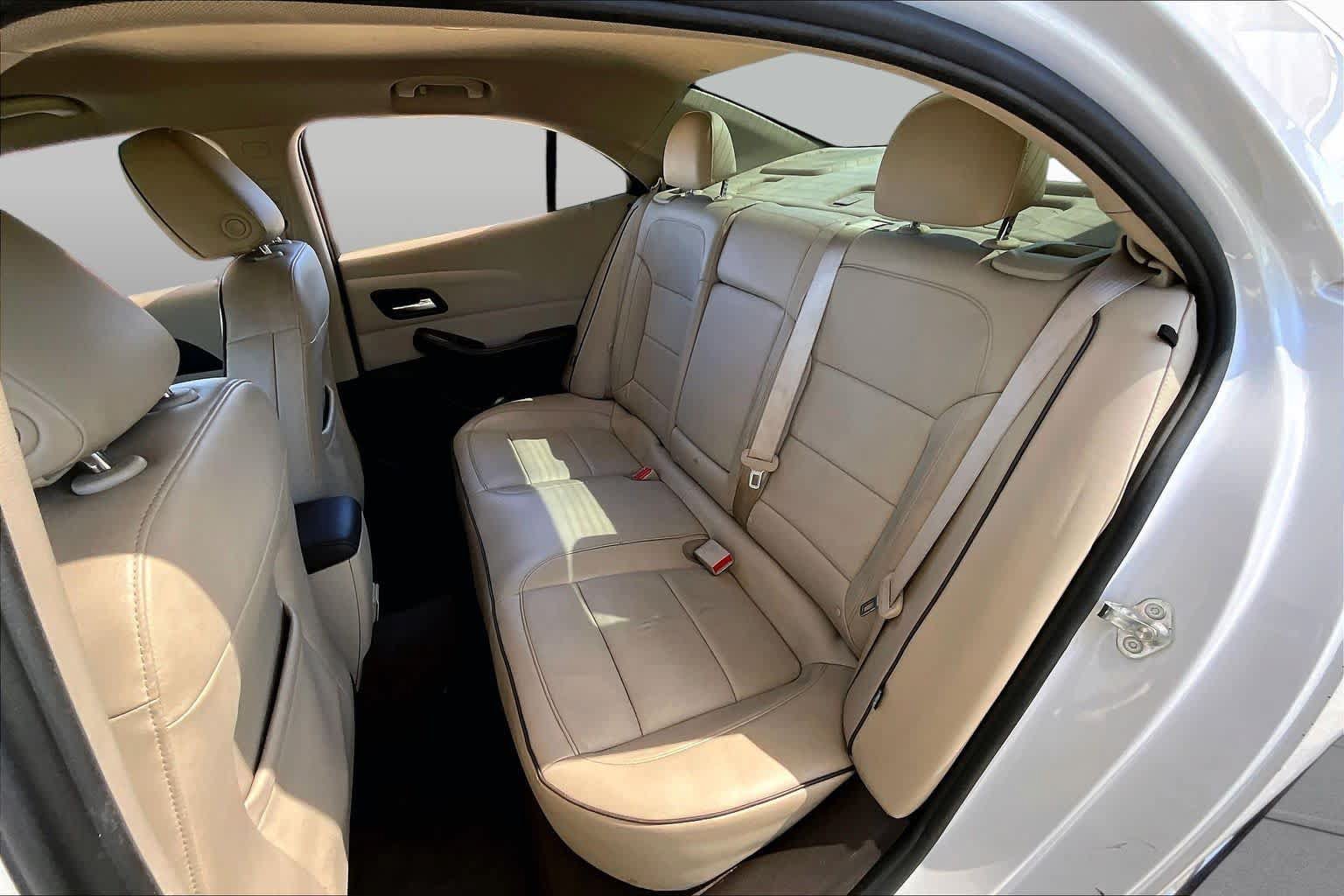 Used 2015 Chevrolet Malibu LT w/ Leather Package FWD image 20
