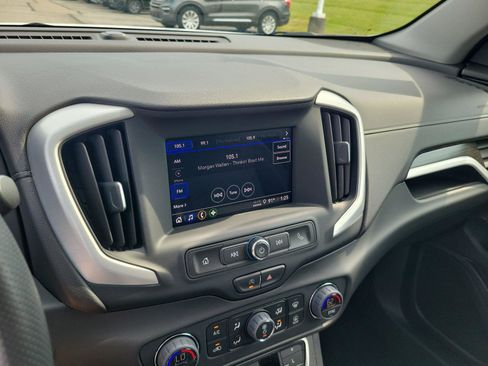Used 2023 GMC Terrain SLE w/ Driver Convenience Package FWD image 28
